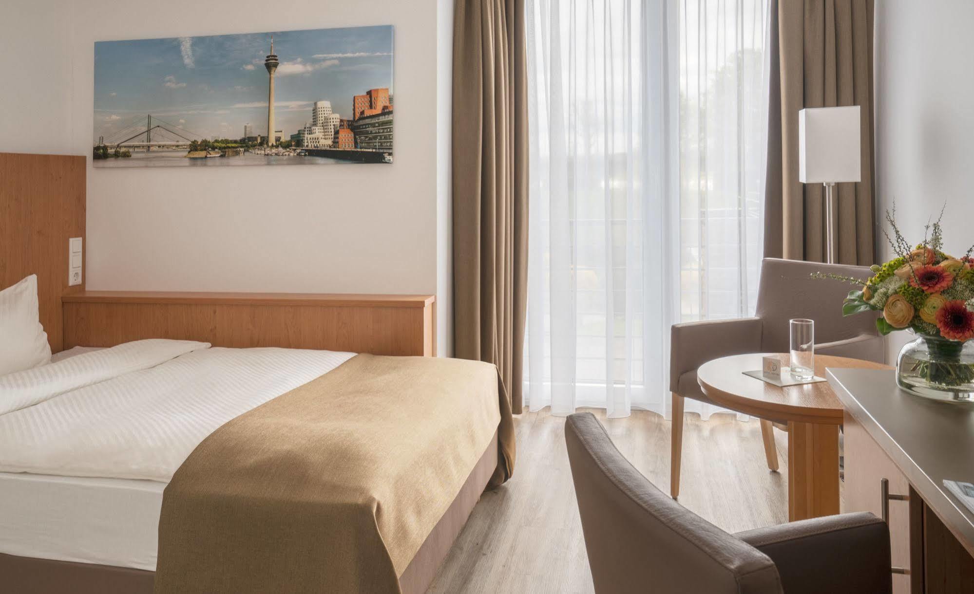 Hotel Chrisma Düsseldorf Eksteriør billede